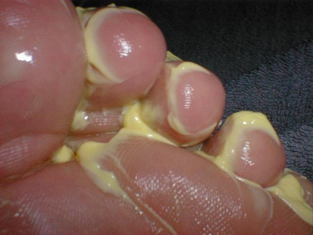 Sweet toes with tasty butter