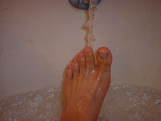 Running water on my toes